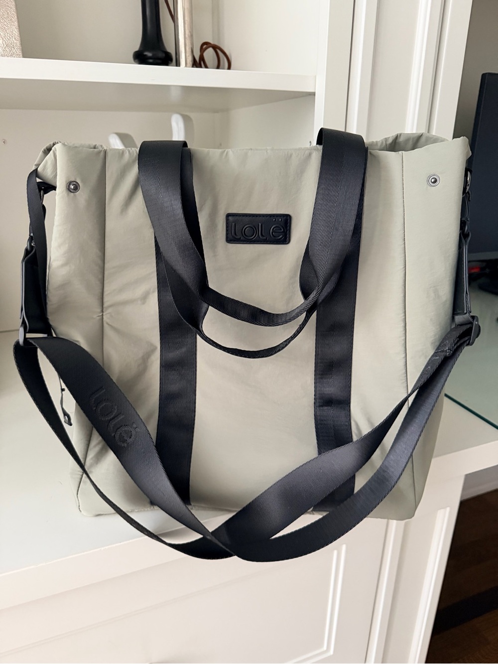 LOLE Mile-End Convertible Shopper Tote Bag Sage Light Green Black Women's
